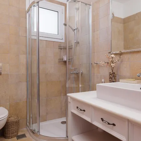 Sunbreeze-beachfront Luxury 5 Bed 4 Bath-sleeps 10 Vilă